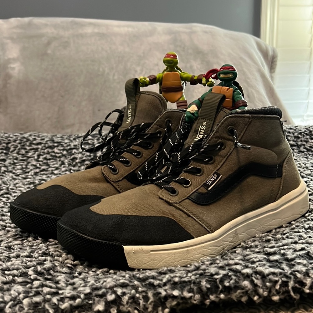 Vans Vansguard Shoes Size 10 1/2